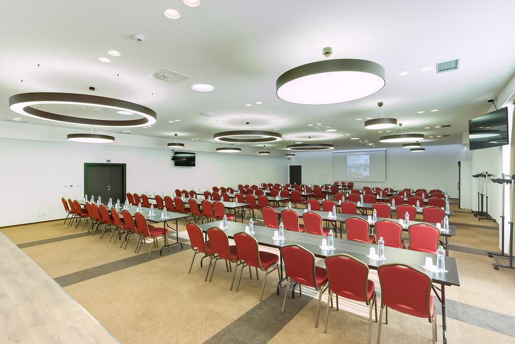 Hotel Lineas Prešov Екстериор снимка